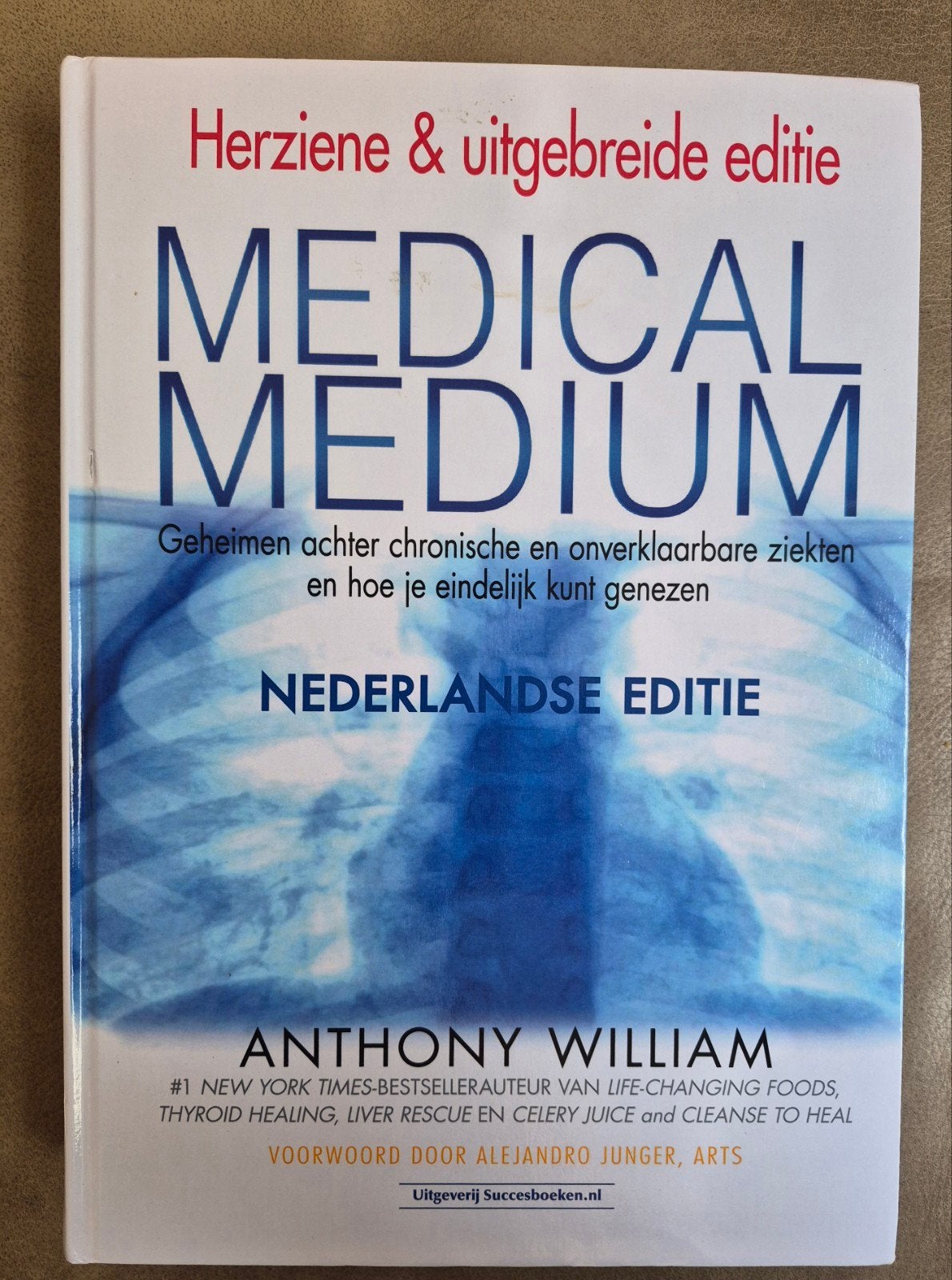 Medical Medium - Anthony William (Herziene editie), Verzenden, Zo goed als nieuw, Gezondheid en Conditie, Anthony William