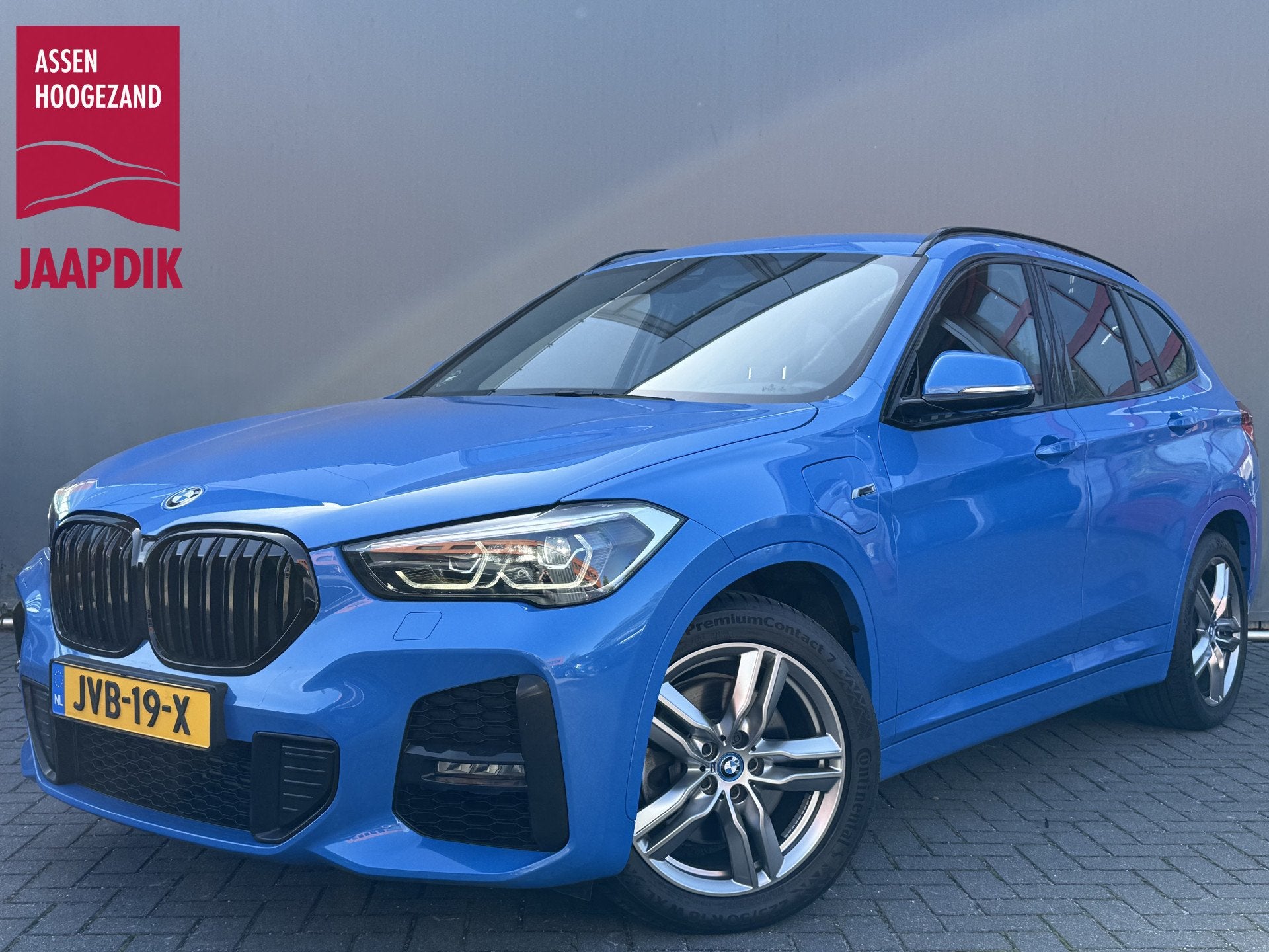 BMW X1 BWJ 2022 xDrive25e 221 PK eDrive Edition M SPORT | NI, Auto's, 8 kWh, Gebruikt, Blauw, Leder en Stof