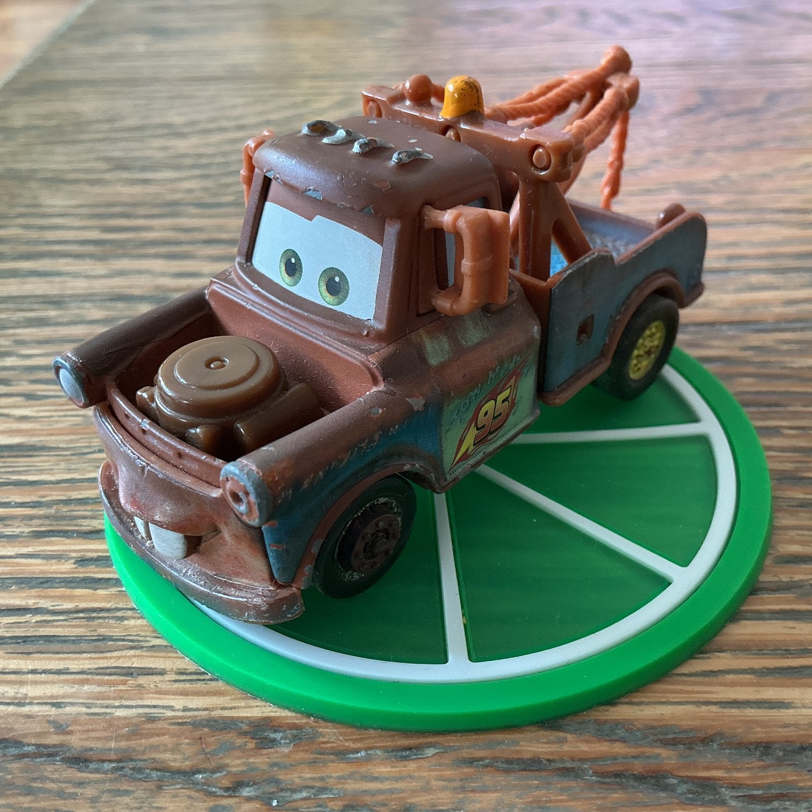 CARS 2 EN 3 TAKELWAGEN MATAR TRUCK AUTO, Ophalen, Zo goed als nieuw, Bus of Vrachtwagen