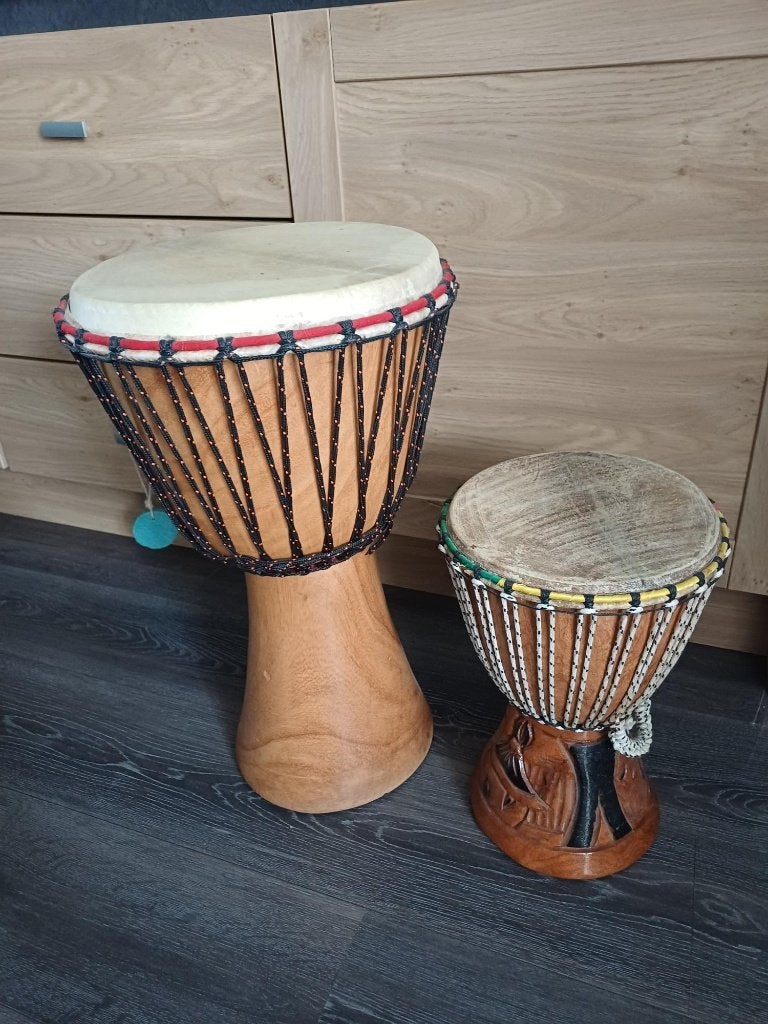 Djembe grote en een kleine, Muziek en Instrumenten, Ophalen, Zo goed als nieuw, Trommel