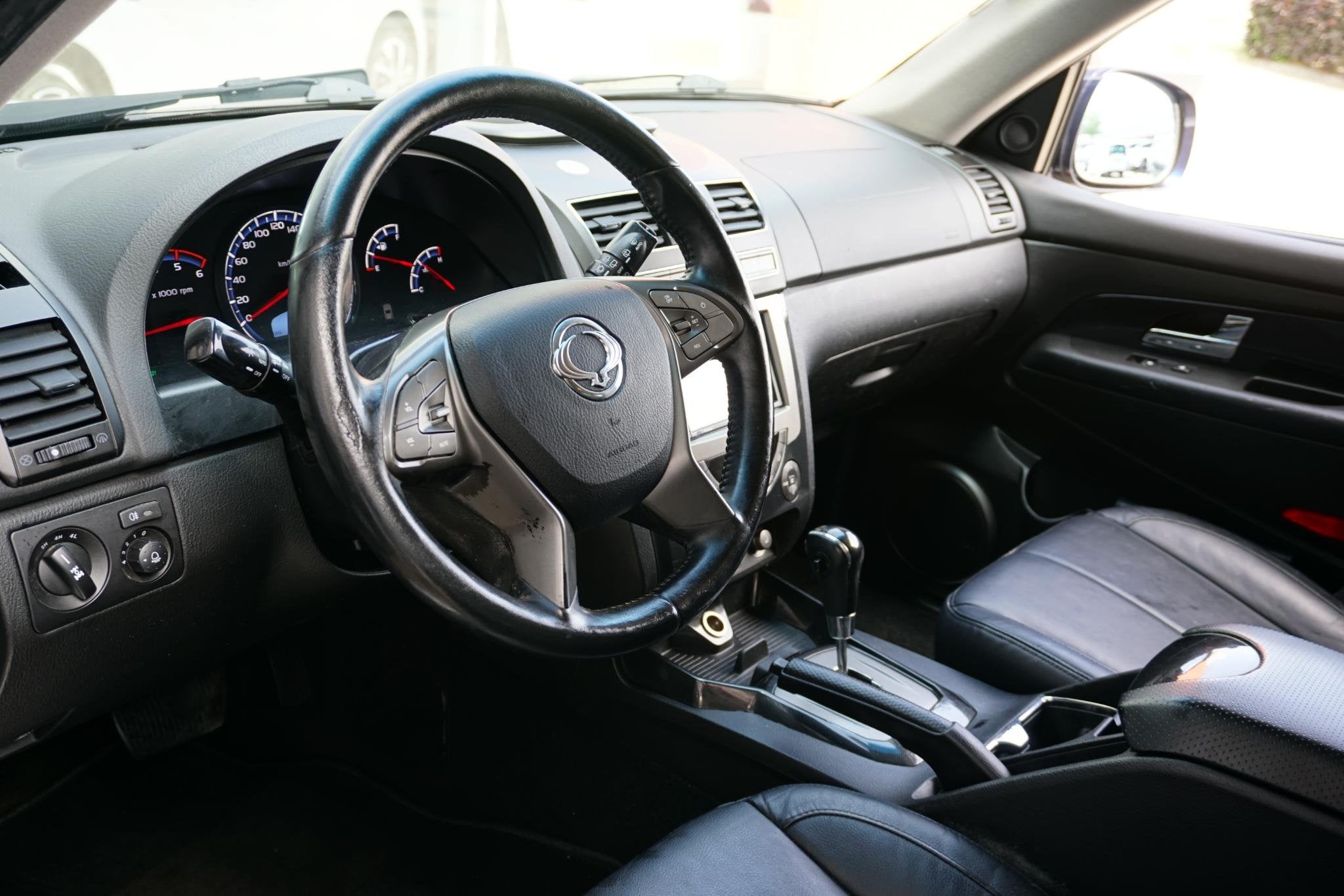 SsangYong Rexton RX 220 e-XDI Sapphire + CAMERA / STOELVERWA, Automaat, 1987 kg, 2157 cc, Gebruikt