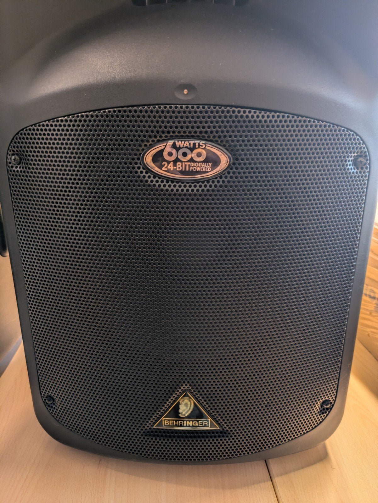 Behringer Eurolive B512DSP Actieve PA Luidsprekers 650W, Overige typen, Zo goed als nieuw, Ophalen, 150 watt of meer