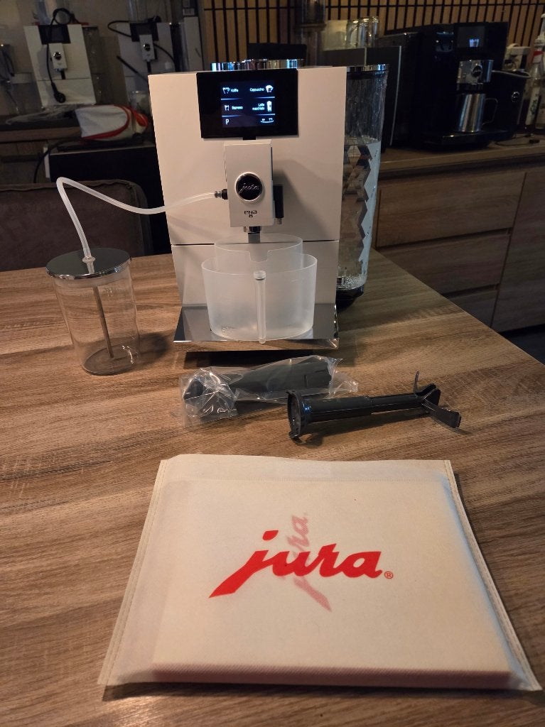 Jura ENA 8 Full Nordic White (2021) | Zeer nette staat