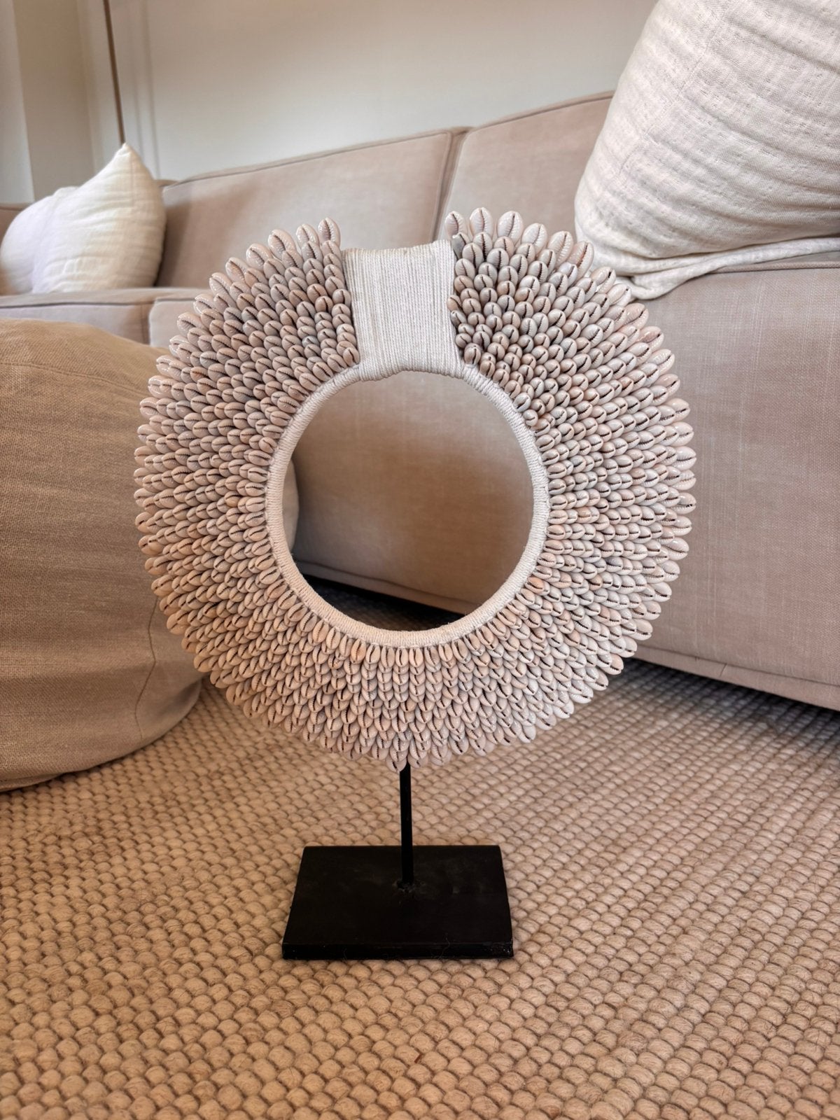 Schelpen ornament H40cm op standaard woondeco accessoire, Huis en Inrichting, Ophalen of Verzenden, Nieuw, Ornament, Schelpen