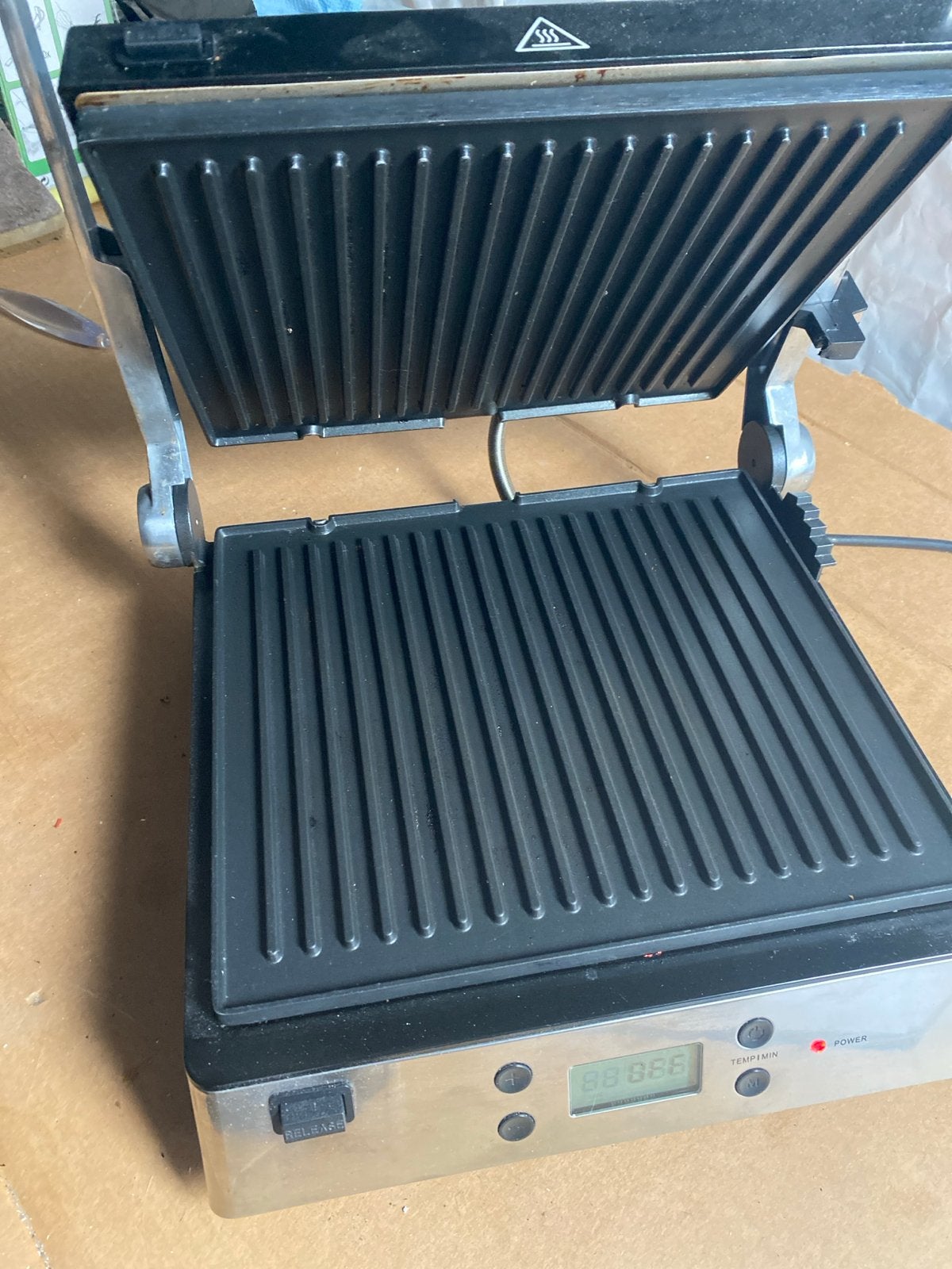 Quigg Contactgrill KG 9000.19 - 2000W met uitneembare platen, Ophalen, Uitneembare platen, Gebruikt