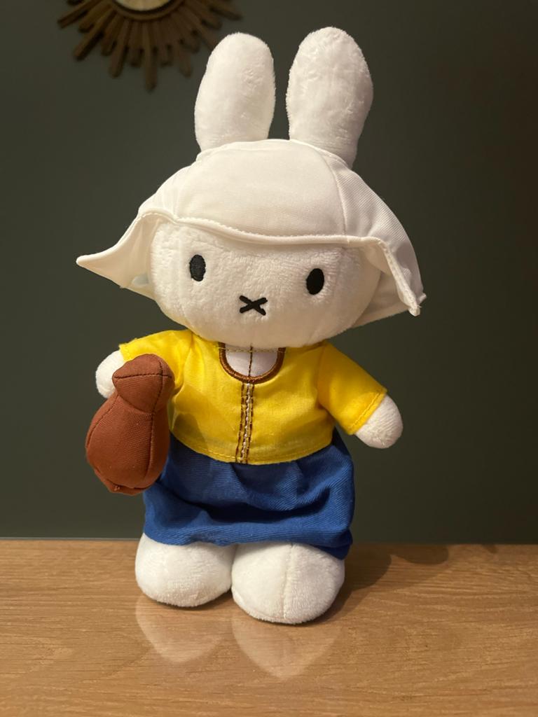 Gave Nijntje Rijksmuseum knuffel 24cm, Ophalen of Verzenden, Zo goed als nieuw, Konijn
