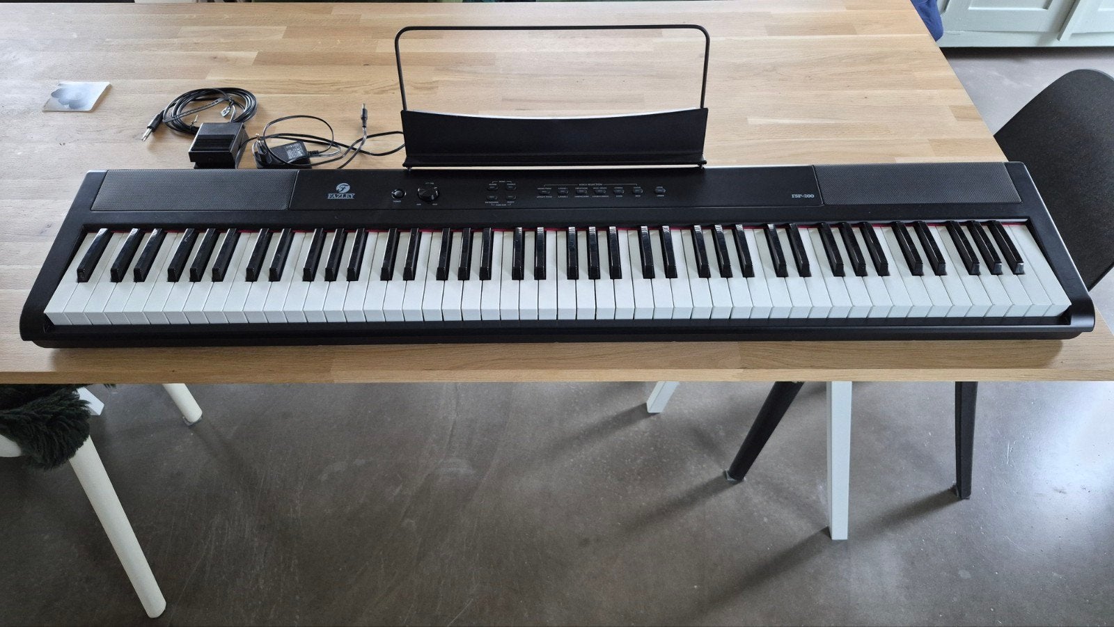 Fazley elektrische piano, Muziek en Instrumenten, Piano's, Ophalen, Zwart, Digitaal, Zo goed als nieuw