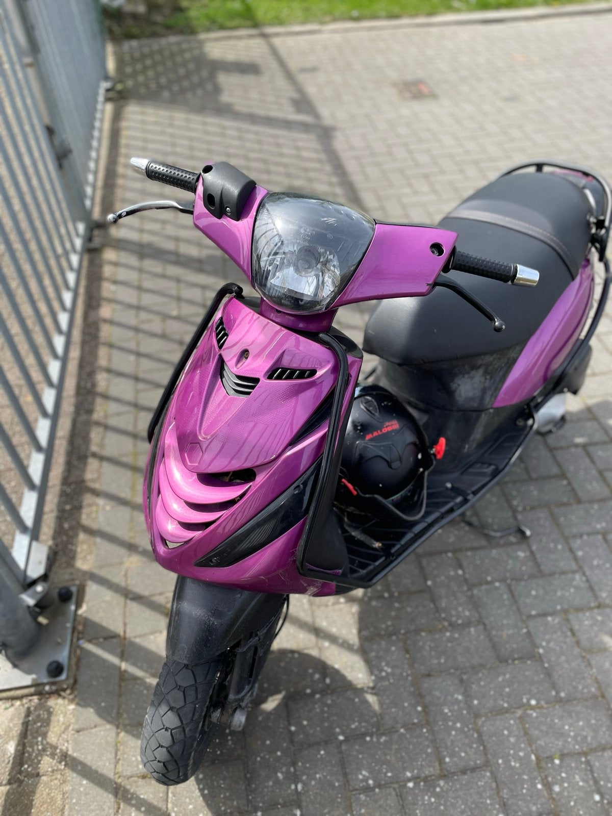 Piaggio Zip 70cc ruilen tegen vespa sprint, Fietsen en Brommers, Snorfietsen en Snorscooters, Gebruikt, Piaggio, Benzine, Ophalen of Verzenden