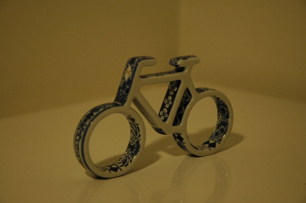 Marcel Wanders Randstad fietsje 2025, Antiek en Kunst, Kunst | Designobjecten, Ophalen of Verzenden, Beeld, Blauw, Steen/keramiek