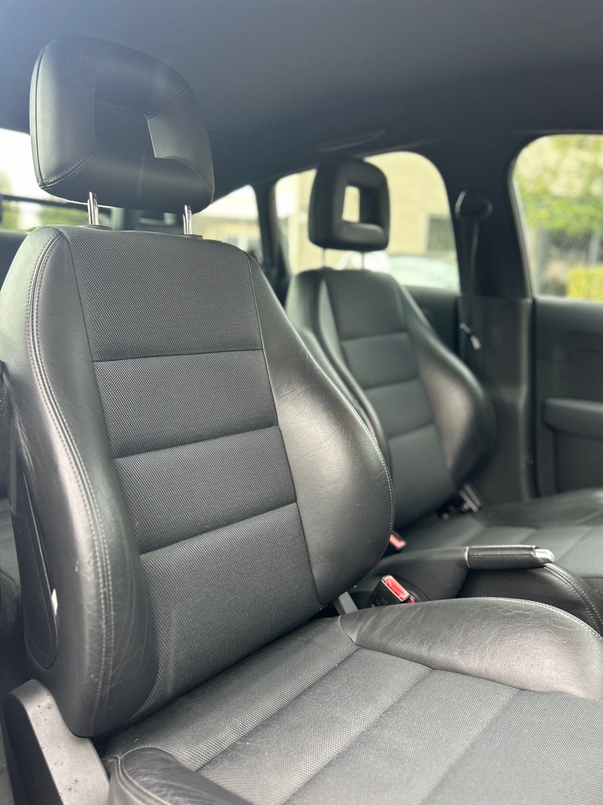 Audi A2 1,6 FSI 110PK  S-LINE sportstoelen- Clima, 4 cilinders, Leder en Stof, Stationwagon, Handgeschakeld
