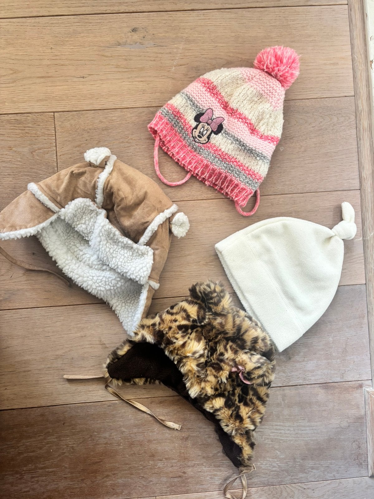 Meisjes baby mutsjes gratis, Ophalen, Maat 50, Meisje, Zo goed als nieuw