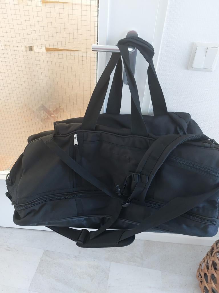 Zwarte duffelbag reistas weekendtas, Ophalen of Verzenden, Zwart, 30 cm of meer, Minder dan 35 cm