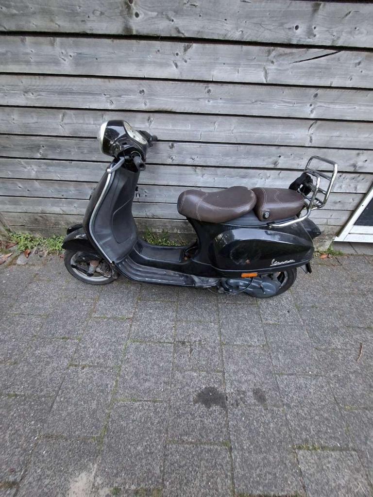 Vespa LX50 met Sfera 125cc motorblok, Ophalen, Zo goed als nieuw, Benzine, Vespa