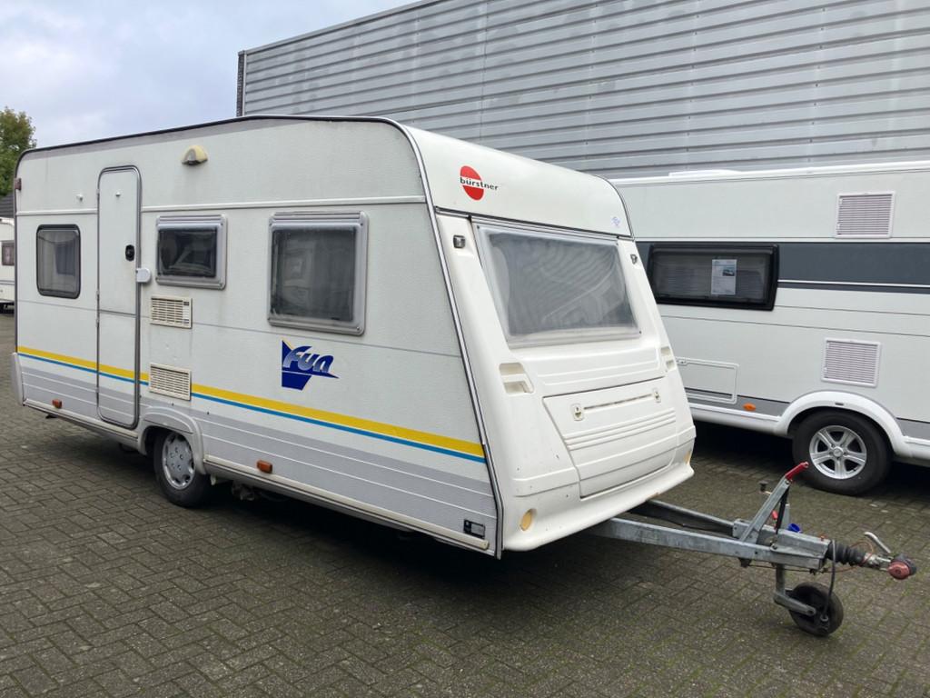 Bürstner Fun 435 TN met Mover (bj 1999), Caravans en Kamperen, Kachel, Bedrijf, Bürstner, 6 tot 7 meter