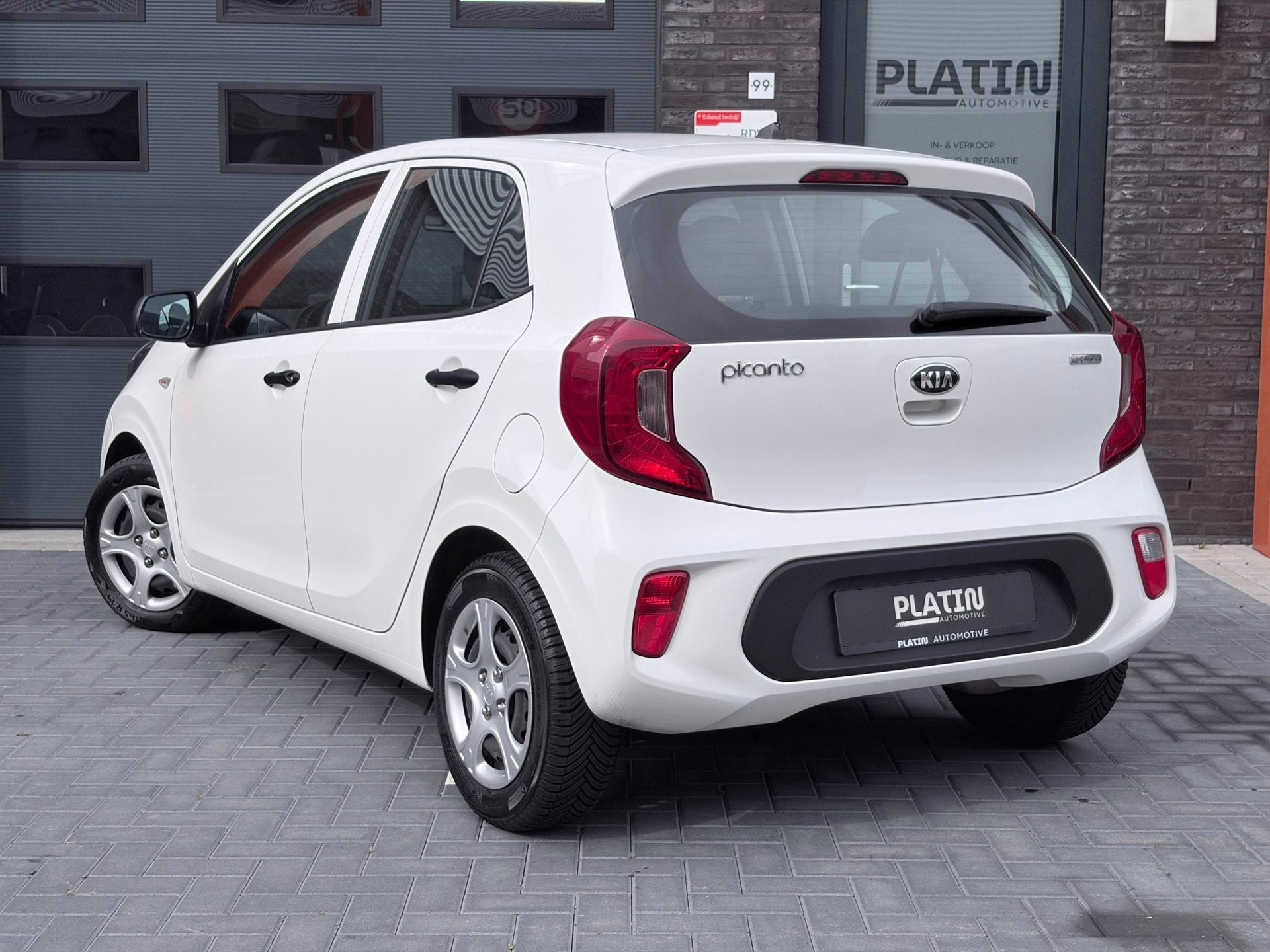 Foto 2 van Kia Picanto 1.0 CVVT EconomyLine |Dealer onderhouden|BT