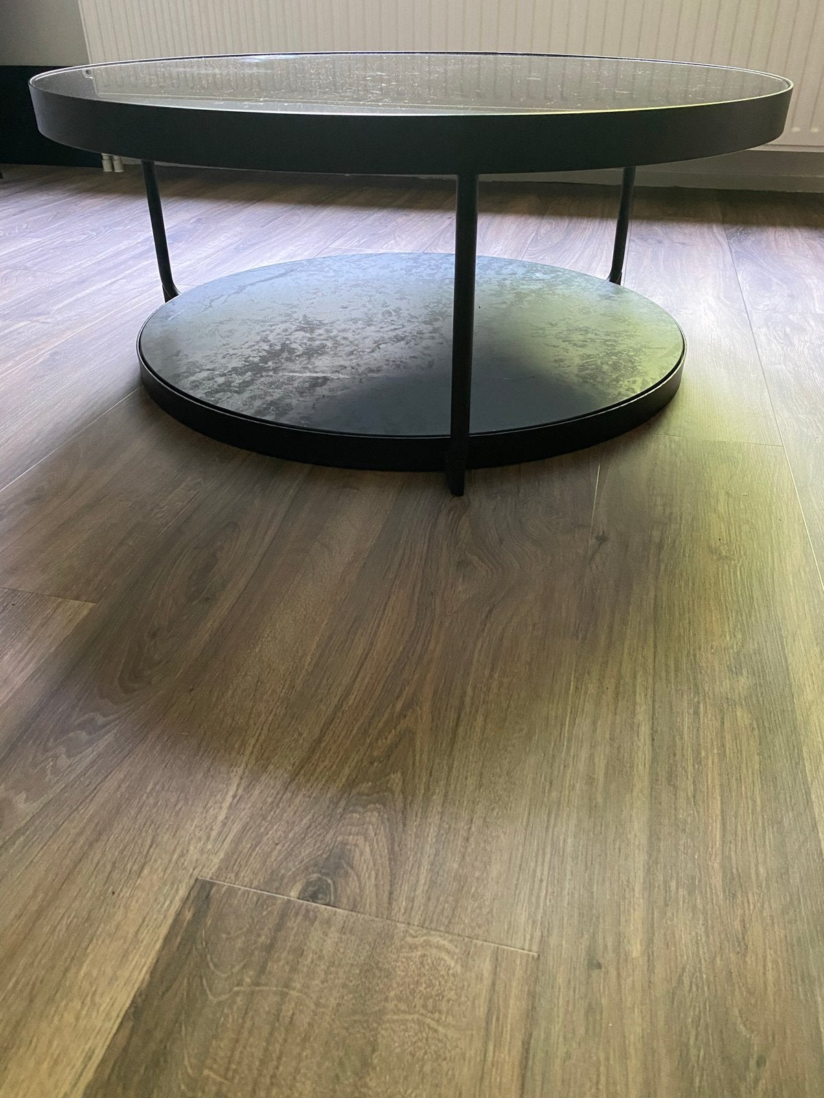 Mooie ronde salontafel met glazen blad en marmeren onderblad, Huis en Inrichting, Tafels | Salontafels, Ophalen, Rond, 50 tot 100 cm