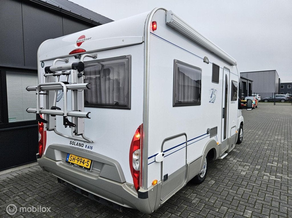 Bürstner Solano T615 Half-integraal 2.3 131Pk XL-koelkas, Caravans en Kamperen, Campers, Hordeur, Luifel, 6 tot 7 meter, Bedrijf