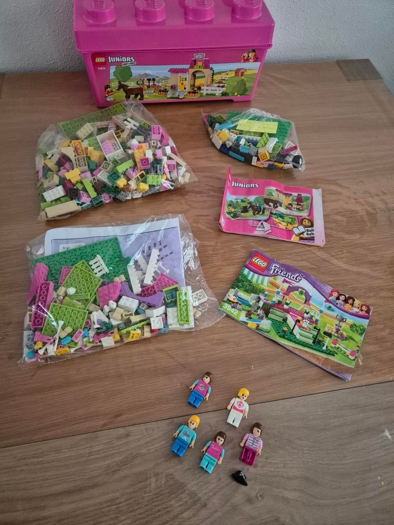 LEGO Juniors Pony Boerderij & Friends Hondenshow (2 sets), Gebruikt, Overige thema's, Lego, Overige typen
