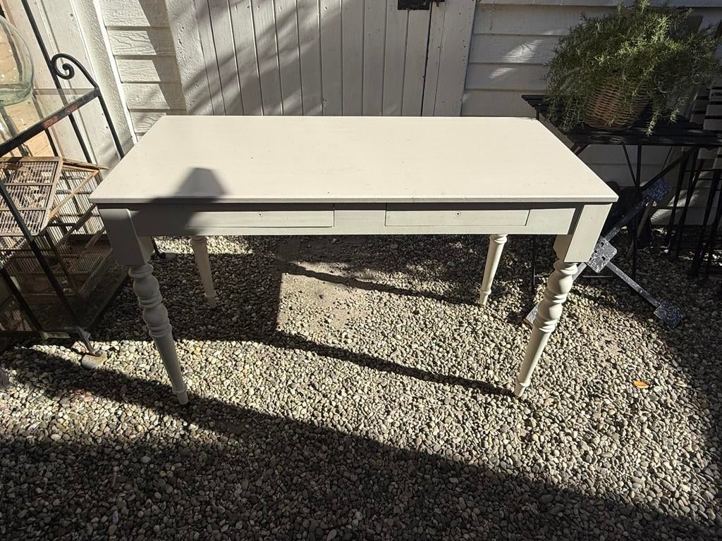 Schattig brocante tafeltje/ bureautje, Ophalen, Gebruikt, 100 tot 150 cm, Overige houtsoorten
