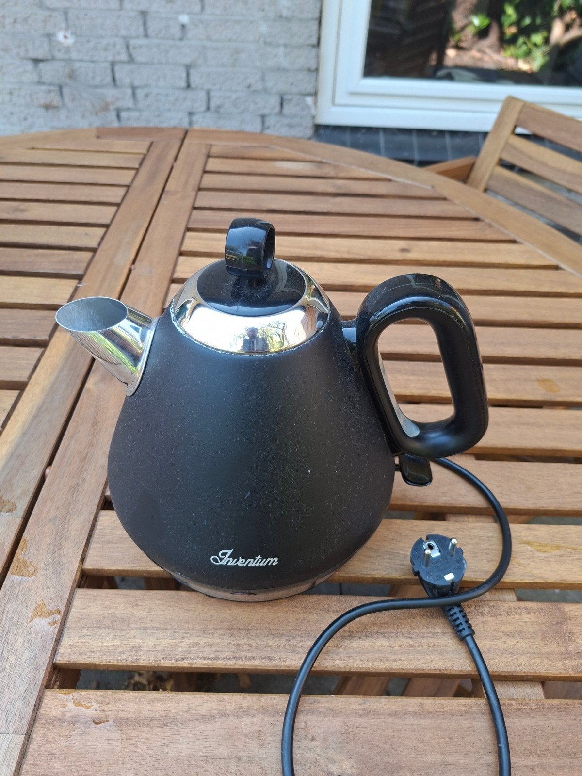 Inventum waterkoker HW617B - Zwart, Witgoed en Apparatuur, Waterkokers, 1 tot 2 liter, Ophalen, Gebruikt