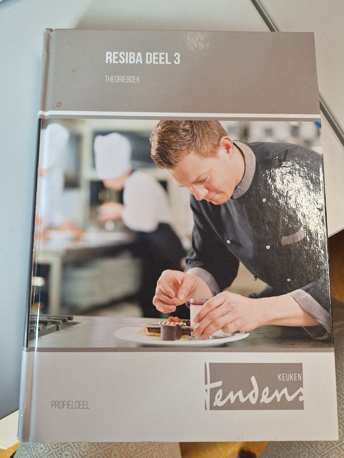 Resiba deel 3 Theorieboek Keuken Tendens Edu Actief, Boeken, Gelezen, Edu Actief, Ophalen of Verzenden, MBO