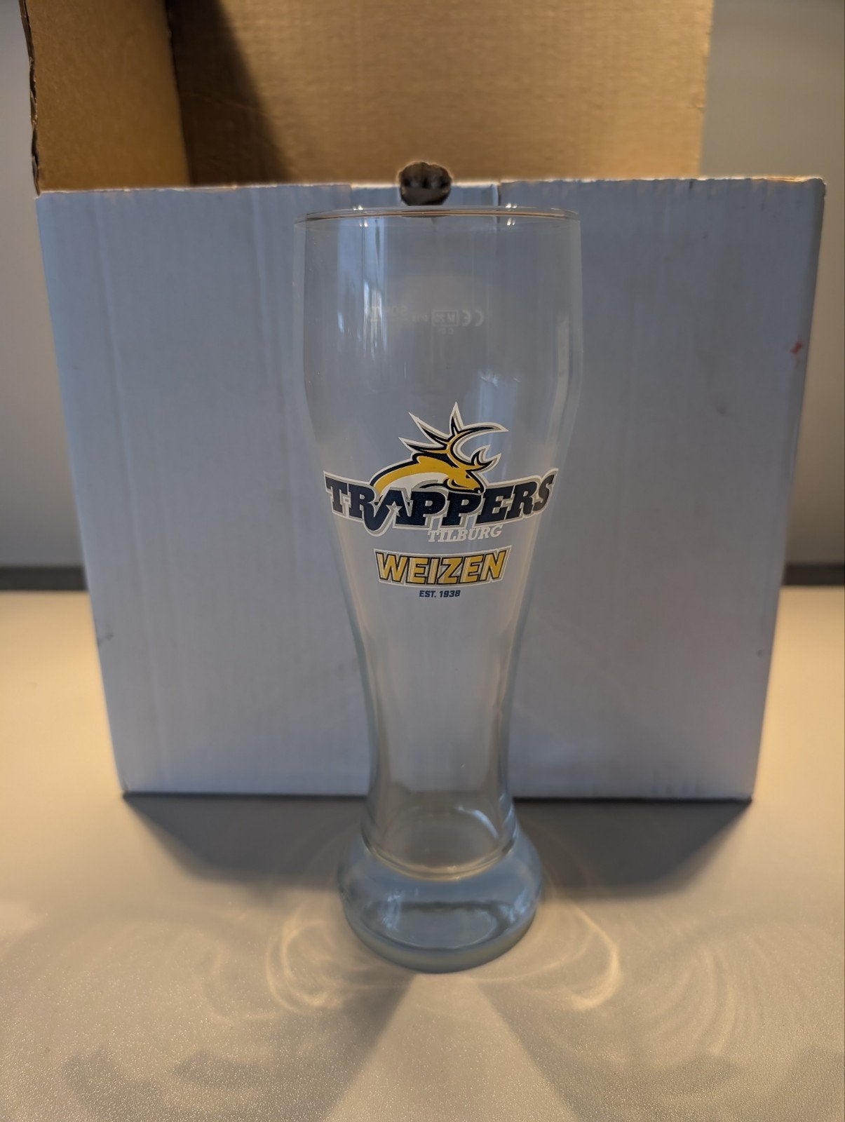 Tilburg Trappers Weizen Glas 50 cl, Ophalen of Verzenden, Nieuw, Bierglas