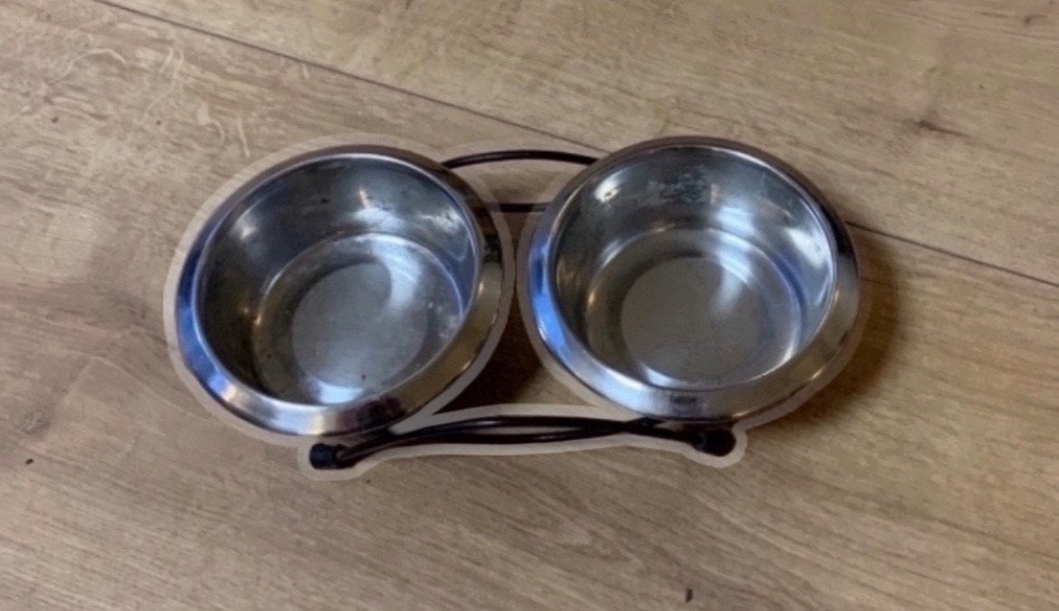 Voer- en water bakjes houder., Ophalen, Gebruikt