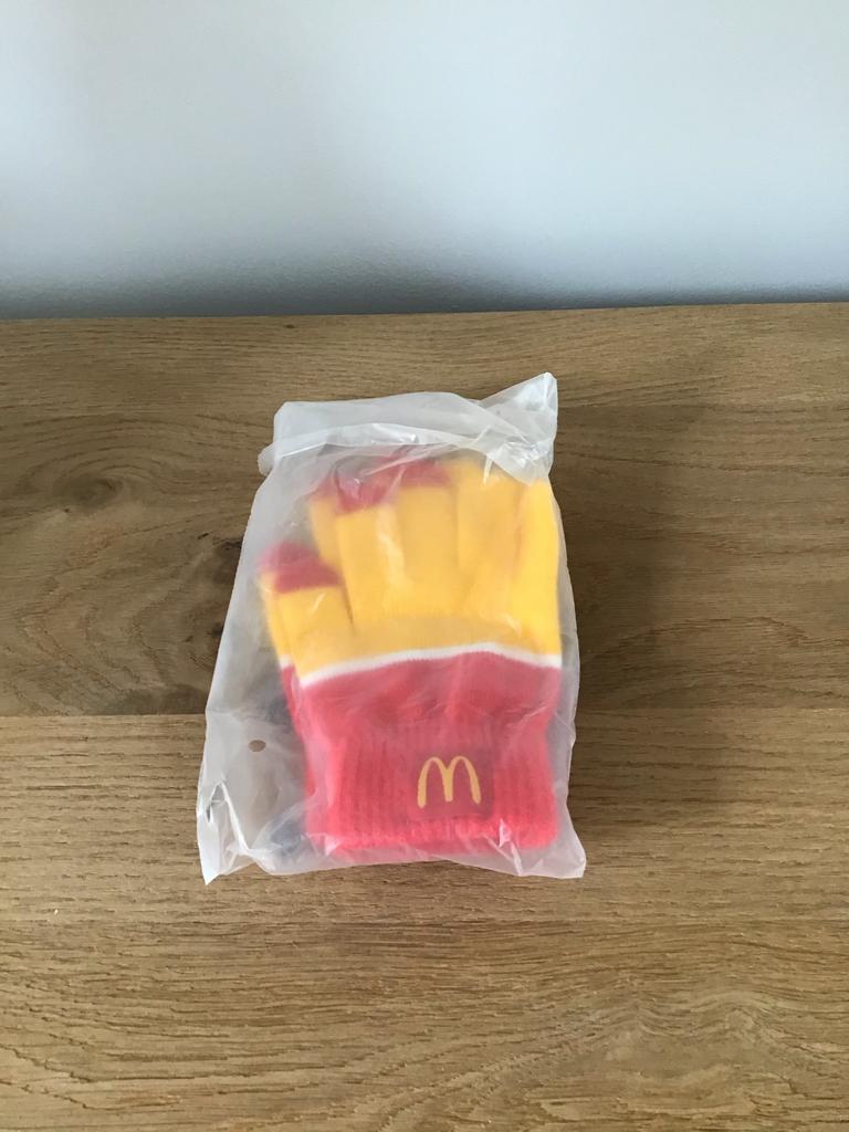 Mc donalds  Handschoenen, Ophalen of Verzenden, Nieuw, Maat 38/40 (M), Handschoenen