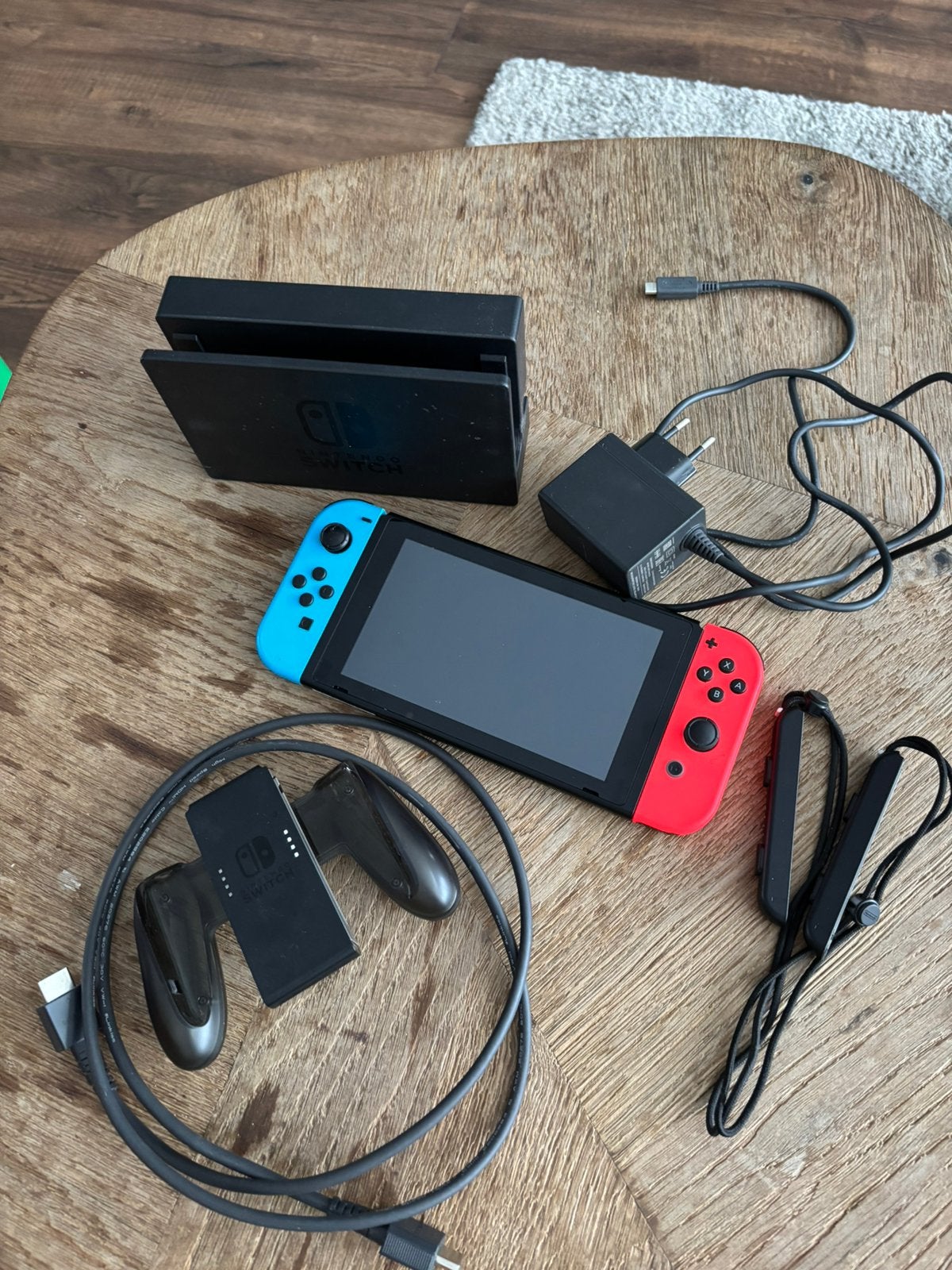Nintendo Switch compleet, Ophalen, Zo goed als nieuw, Met 2 controllers, Switch 2019 Upgrade