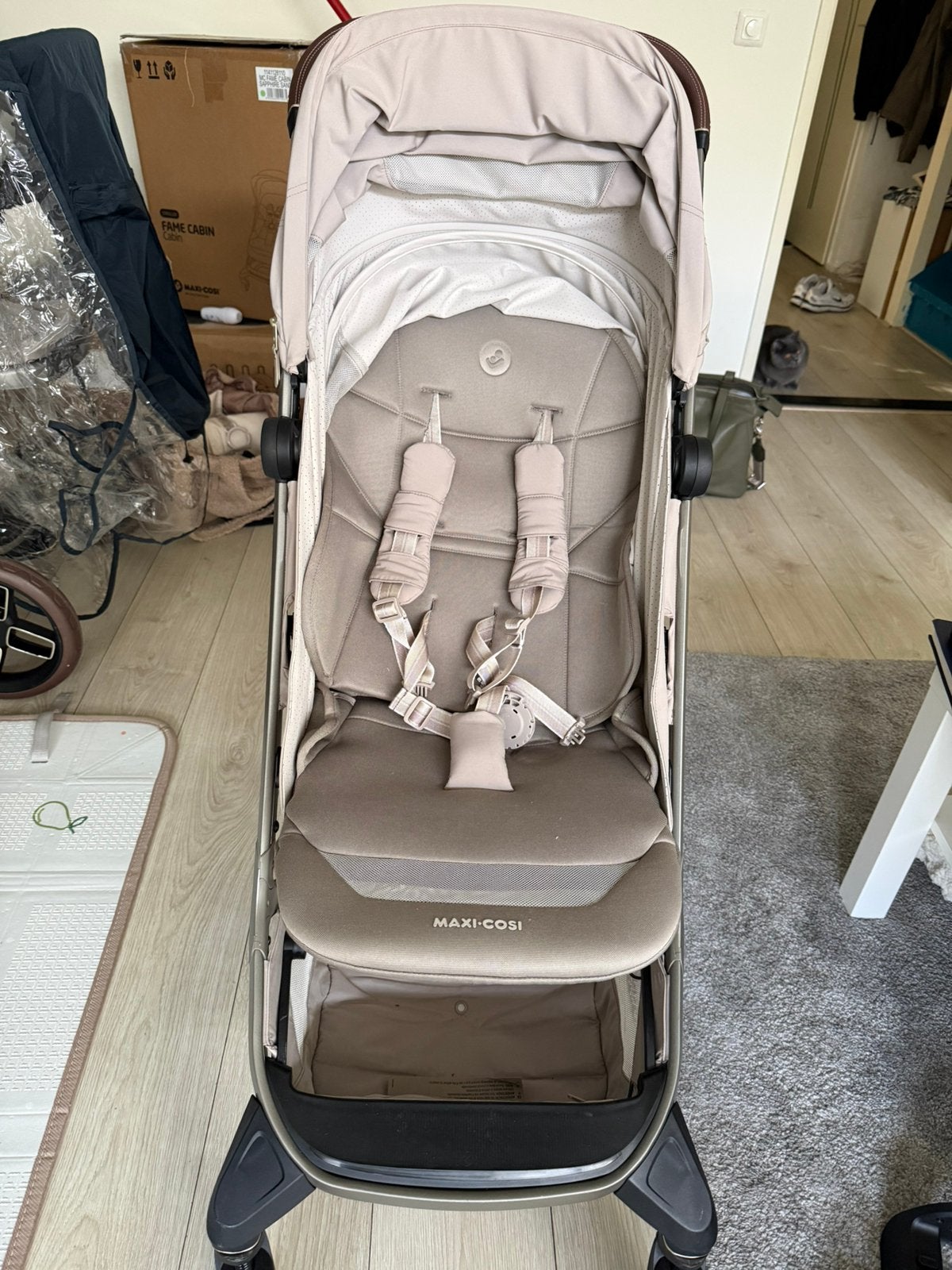 Te koop: Maxi-Cosi Fame Cabin, Ophalen, Zo goed als nieuw, Maxi-Cosi, Zonnekap
