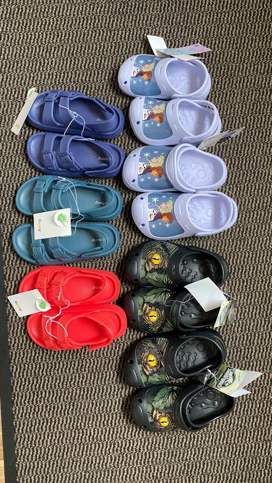 7  paar nieuwe crocs en sandalen, Ophalen, Schoentjes, Jongetje of Meisje, Nieuw