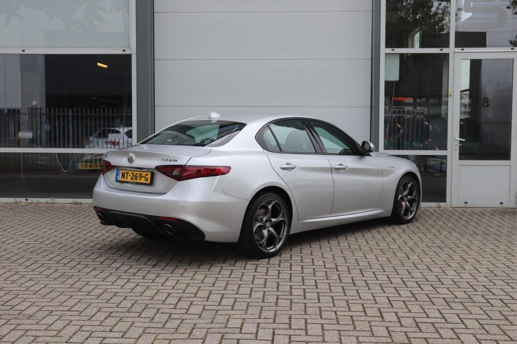 Alfa romeo GIULIA 2.0 T Q4 AWD 280PK VELOCE/ORIG.NL/GEDOCUME, Automaat, 745 kg, 4 cilinders, 1505 kg