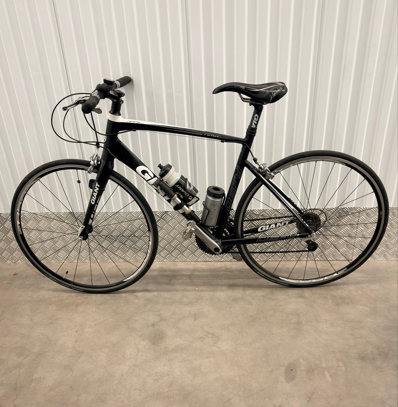 Giant Defy racefiets - Perfect voor de sportieve fietser, Fietsen en Brommers, Ophalen, 28 inch, Gebruikt, Velgrem