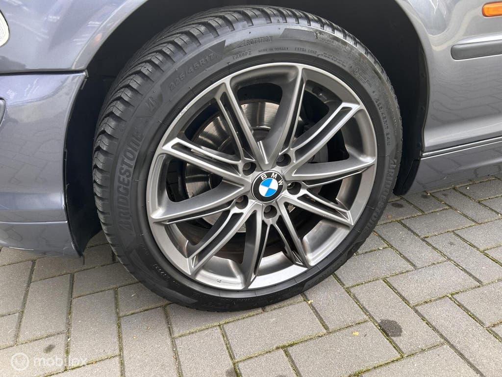 BMW 325i E46 sedan 6-cilinder Handbak Youngtimer NAP NL auto, foto 5