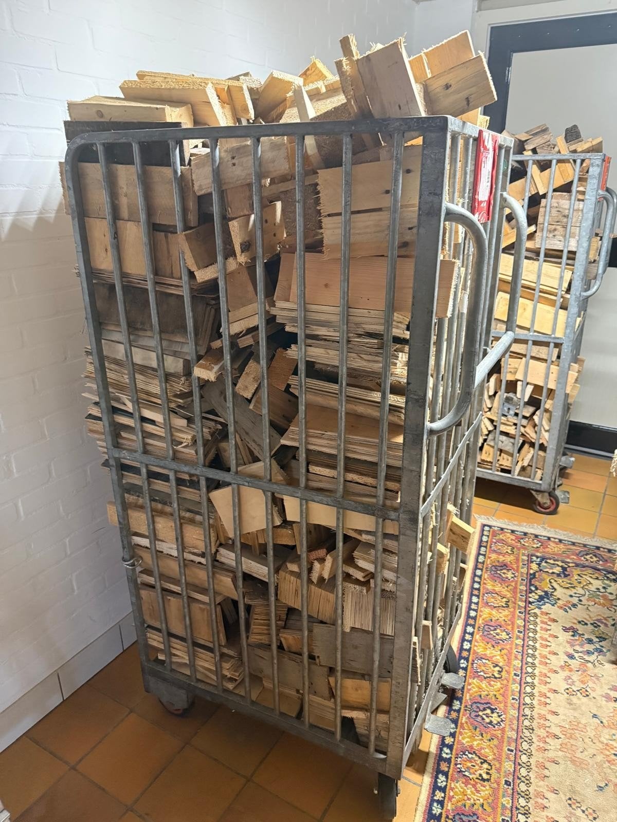Kar met haardhout, Minder dan 3 m³, Ophalen