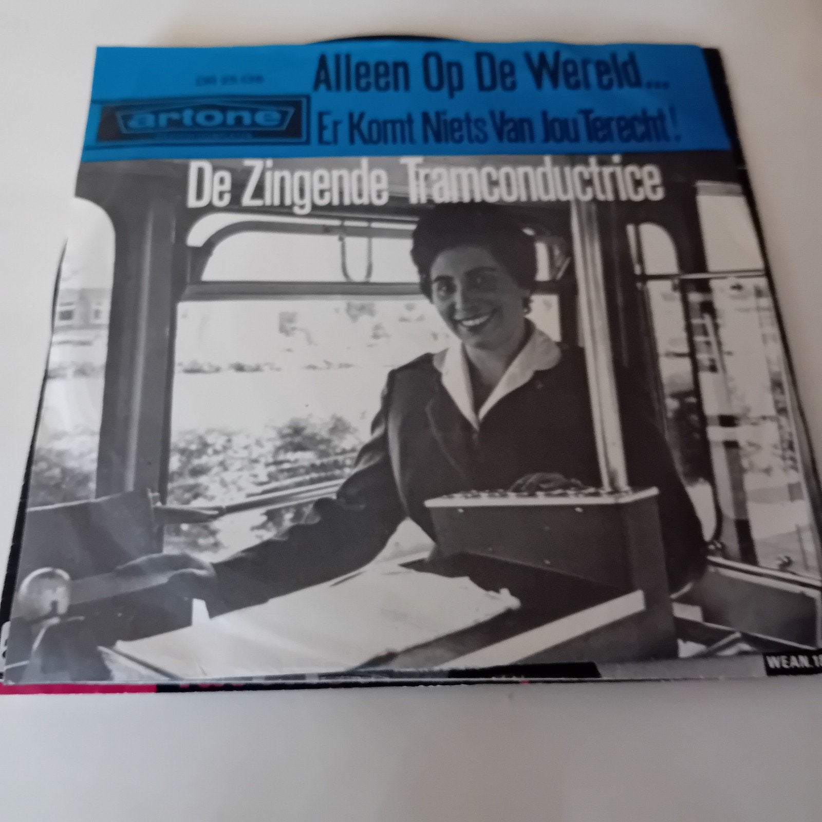 Single de zingende bus tramconductrice, Ophalen of Verzenden, Zo goed als nieuw, Overige formaten, Levenslied of Smartlap