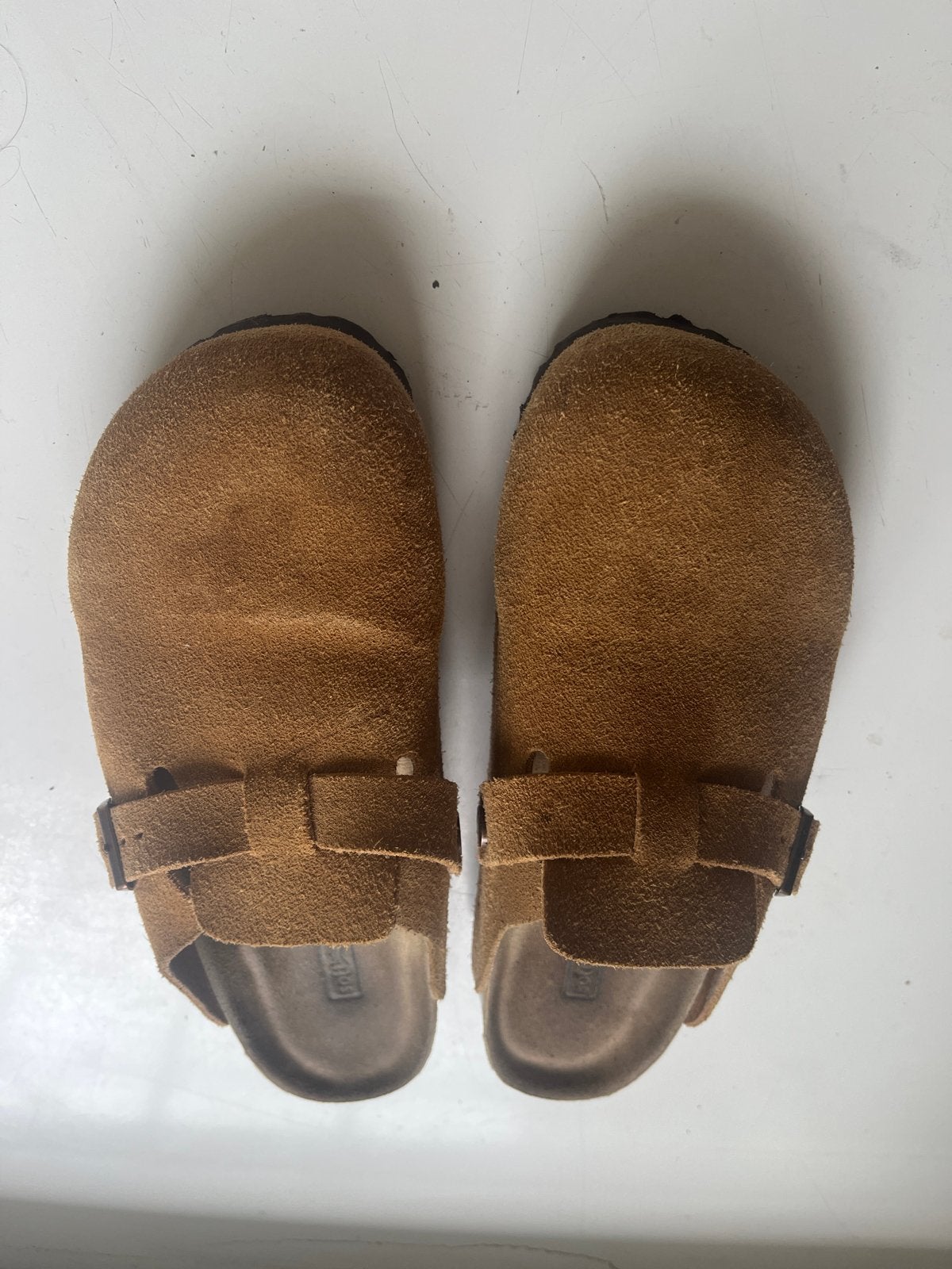 Birkenstock Boston Clogs Bruin Suède Maat 42 Soft Footbed, Kleding | Dames, Ophalen of Verzenden, Gedragen, Bruin, Slippers