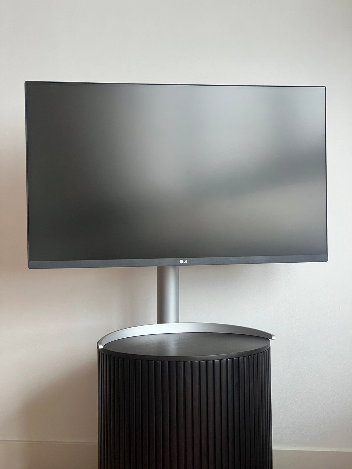 LG 32UP550-W – 32 inch 4K-monitor met USB-C – perfecte staat, Ophalen, Draaibaar, USB-C, 60 Hz of minder