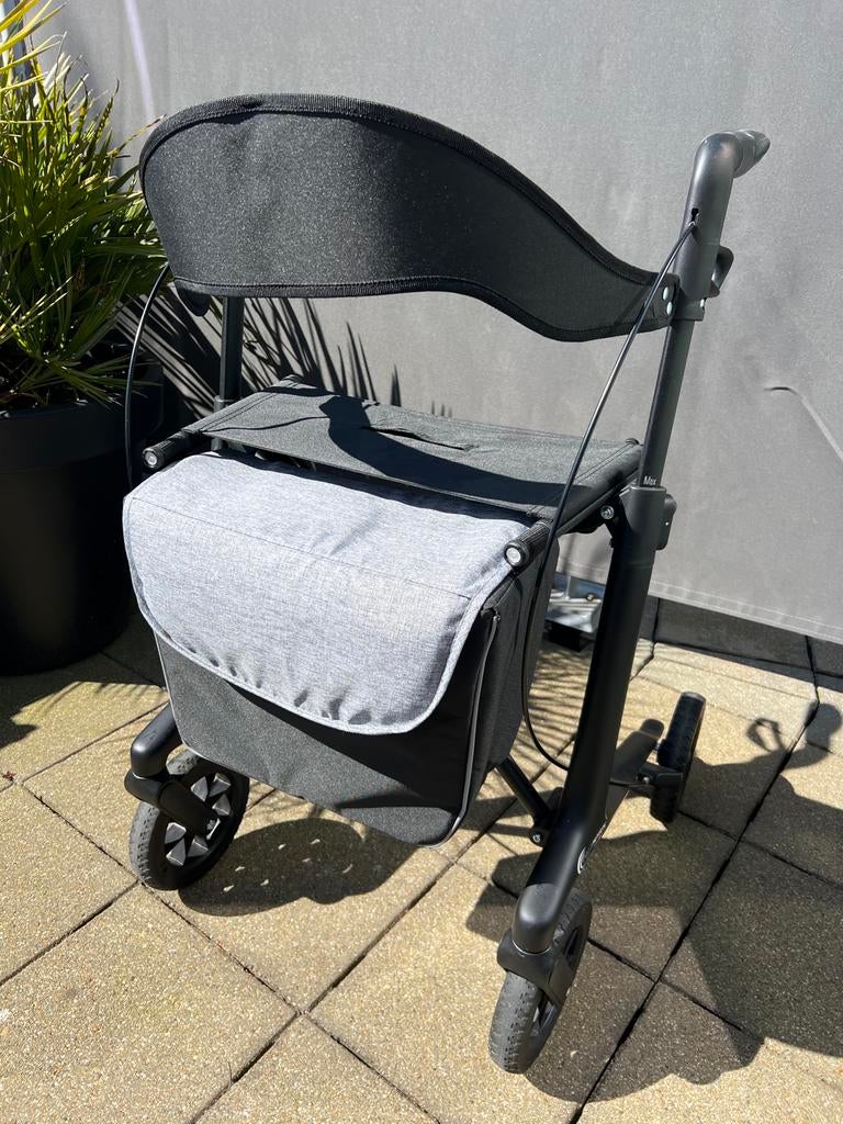 Prachige carbon rollator, Diversen, Ophalen, Zo goed als nieuw