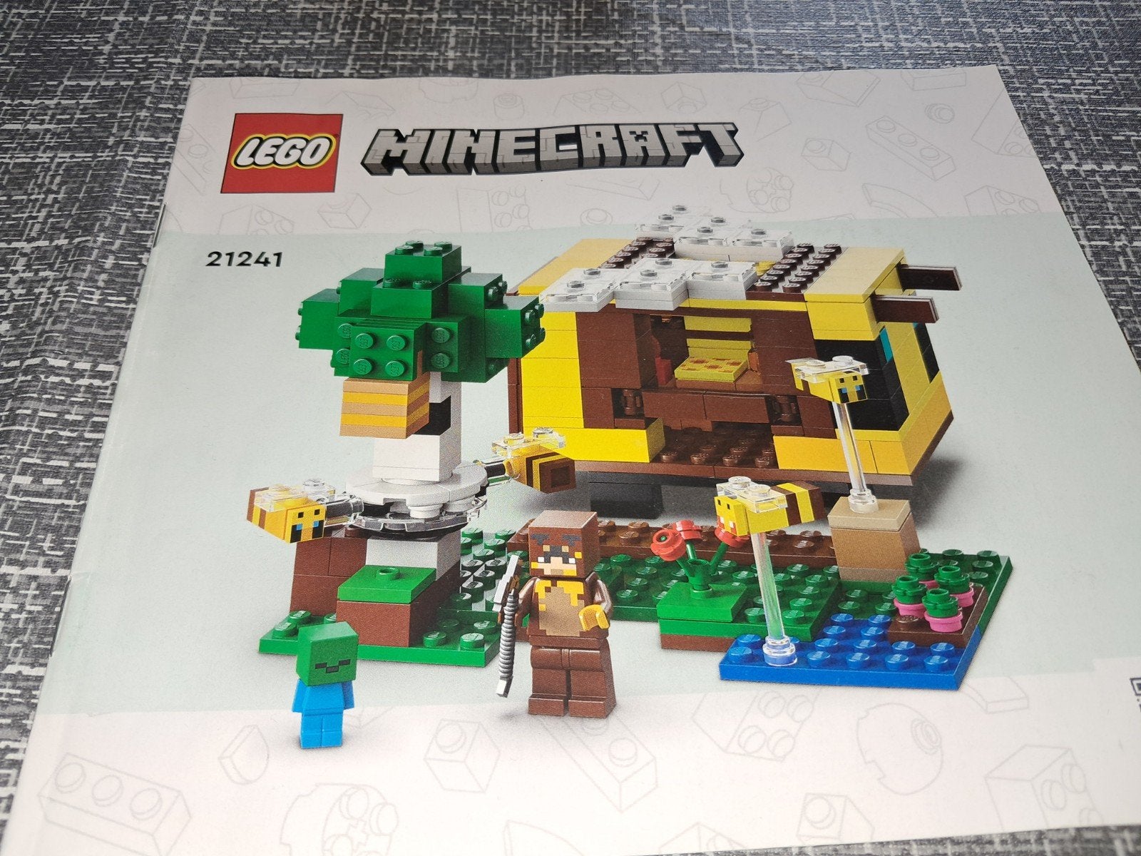 Lego Minecraft De Bijenboerderij (21241), Compleet, Minecraft, Lego, Ophalen of Verzenden