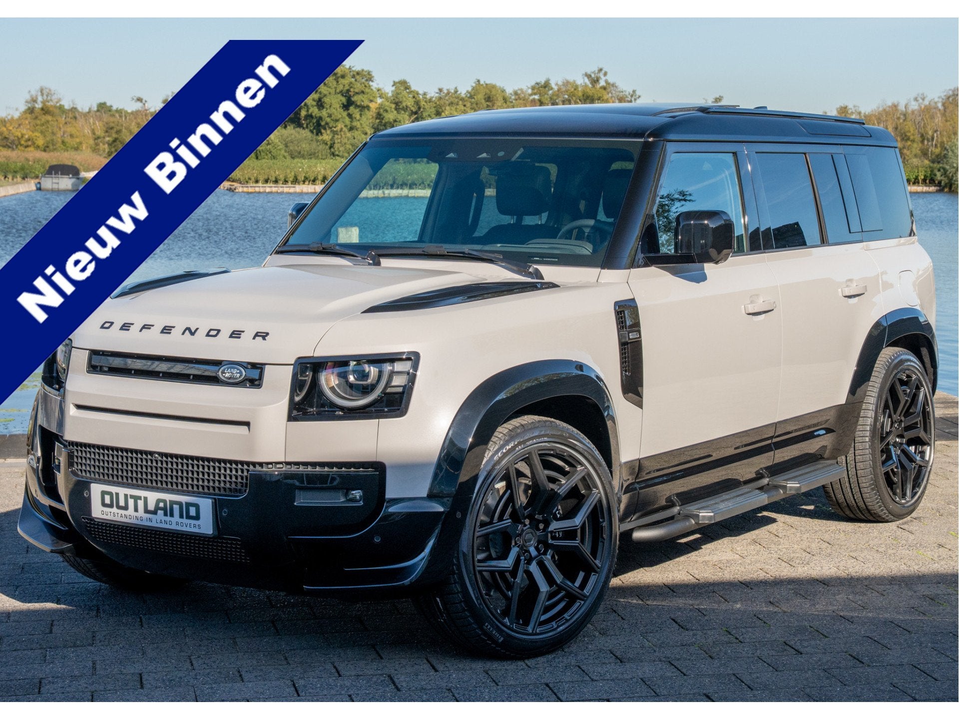 Land Rover Defender 110 P300e 110 X-Dynamic HSE | Full Optio, Auto's, Dealer onderhouden, Gebruikt, Zwart, 4 cilinders