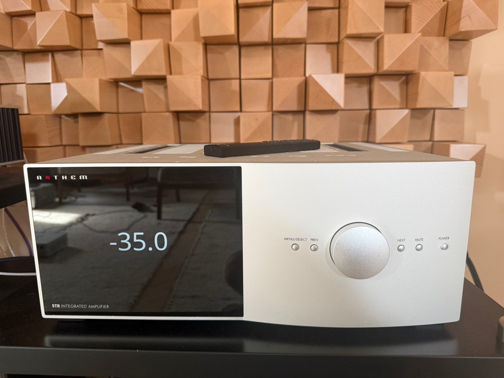Anthem STR geïntegreerde versterker, Anthem, Zo goed als nieuw, 120 watt of meer, Info@poelsaudio.nl