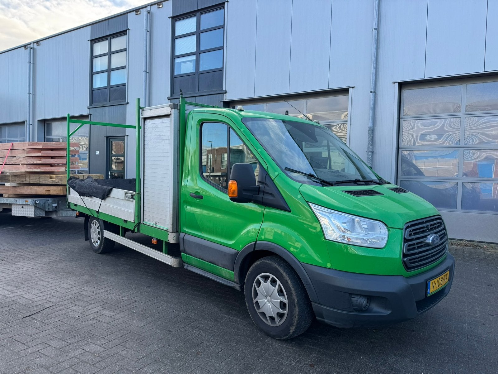 Ford Transit 2019 Groen 3500 kg trekkracht,APK tot 21-04-27, Auto's, 1995 cc, Euro 6, Grijs, Ford