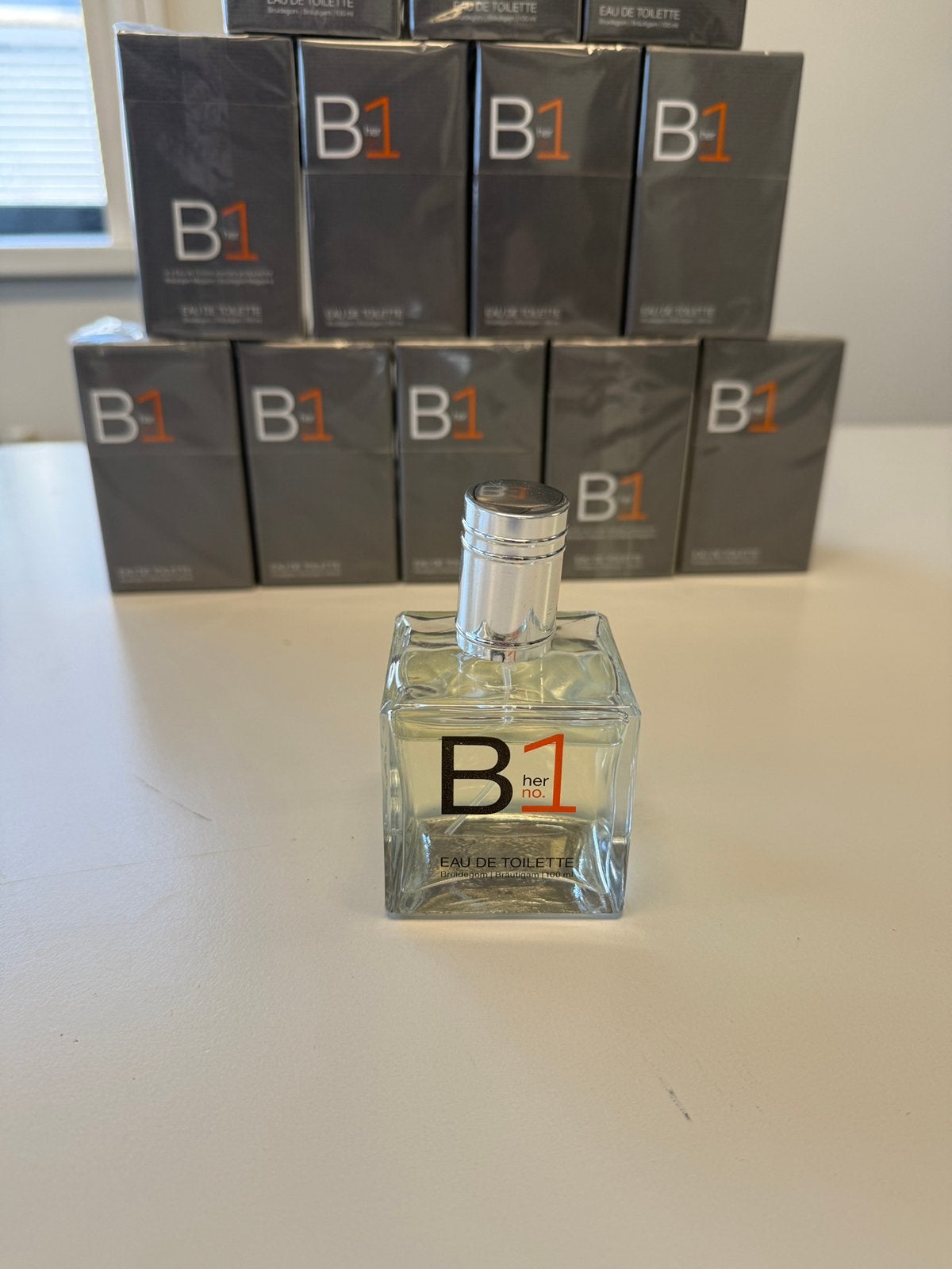 Partij van 12x Eau de Toilette 100 ml – Nieuw in verpakking, Ophalen of Verzenden, Nieuw