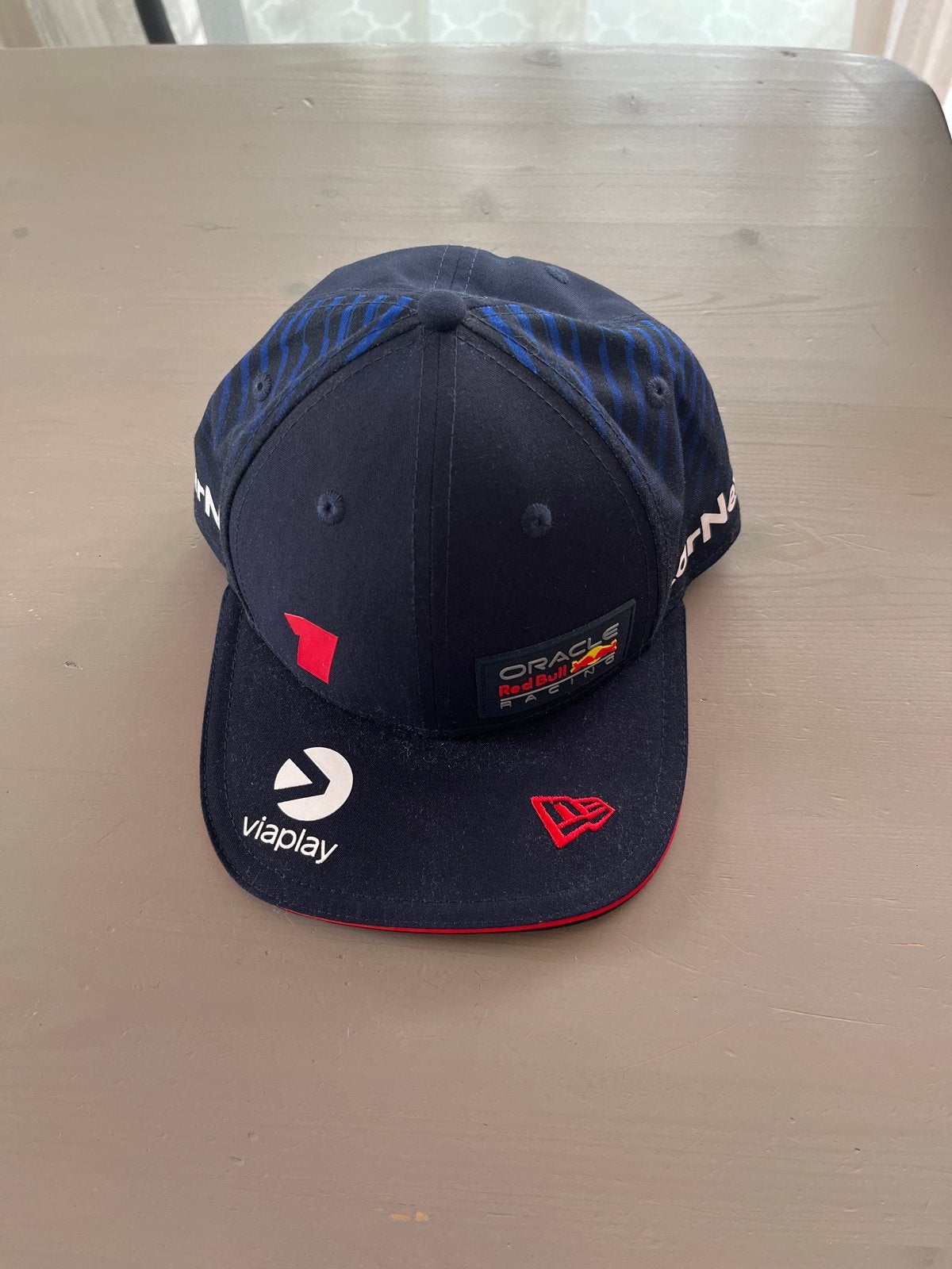 Red Bull Racing F1 Pet - Nieuwstaat, Kleding | Heren, Ophalen of Verzenden, Zo goed als nieuw, One size fits all, Pet
