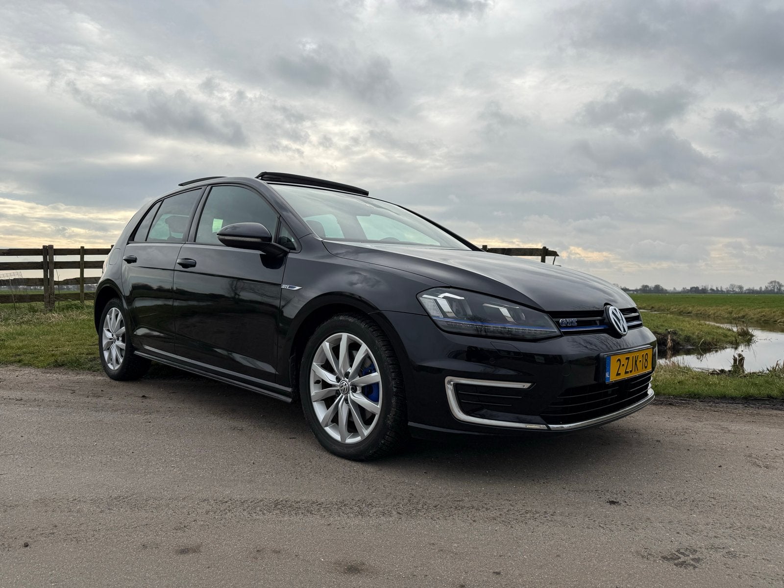 Volkswagen Golf 1.4 TSI Phev 150KW GTE 5D 2015 Zwart, 4 cilinders, Zwart, 1395 cc, 1499 kg