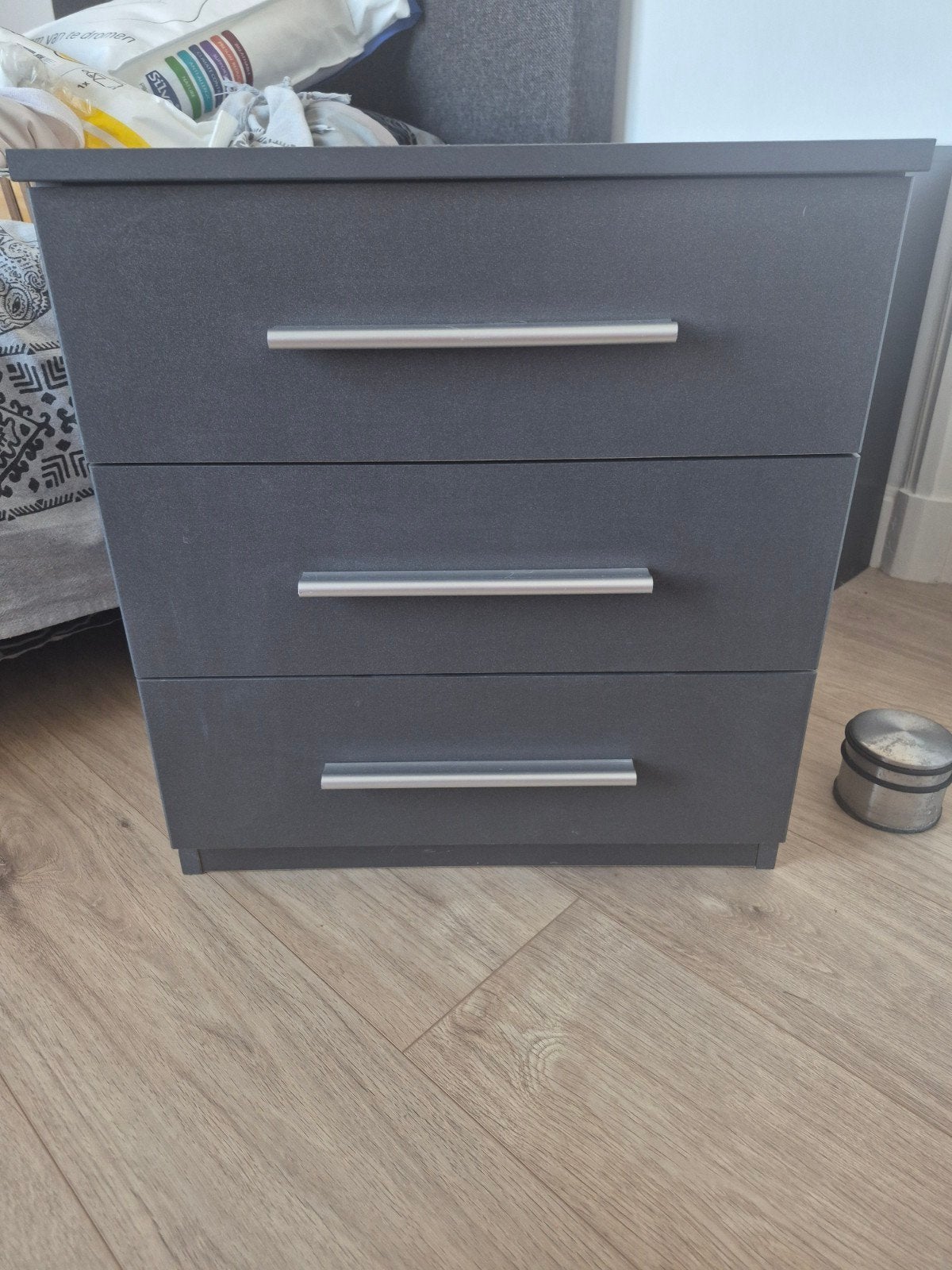 2x Antraciet Nachtkastje met 3 Lades - B50D37H54, Ophalen, Overige materialen, Gebruikt, 45 tot 65 cm