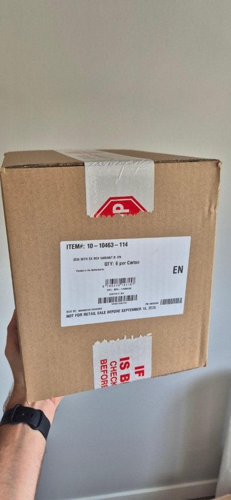 Pokemon 30th Celebration Greninja ex Box - Case, Ophalen of Verzenden, Nieuw, Boosterbox