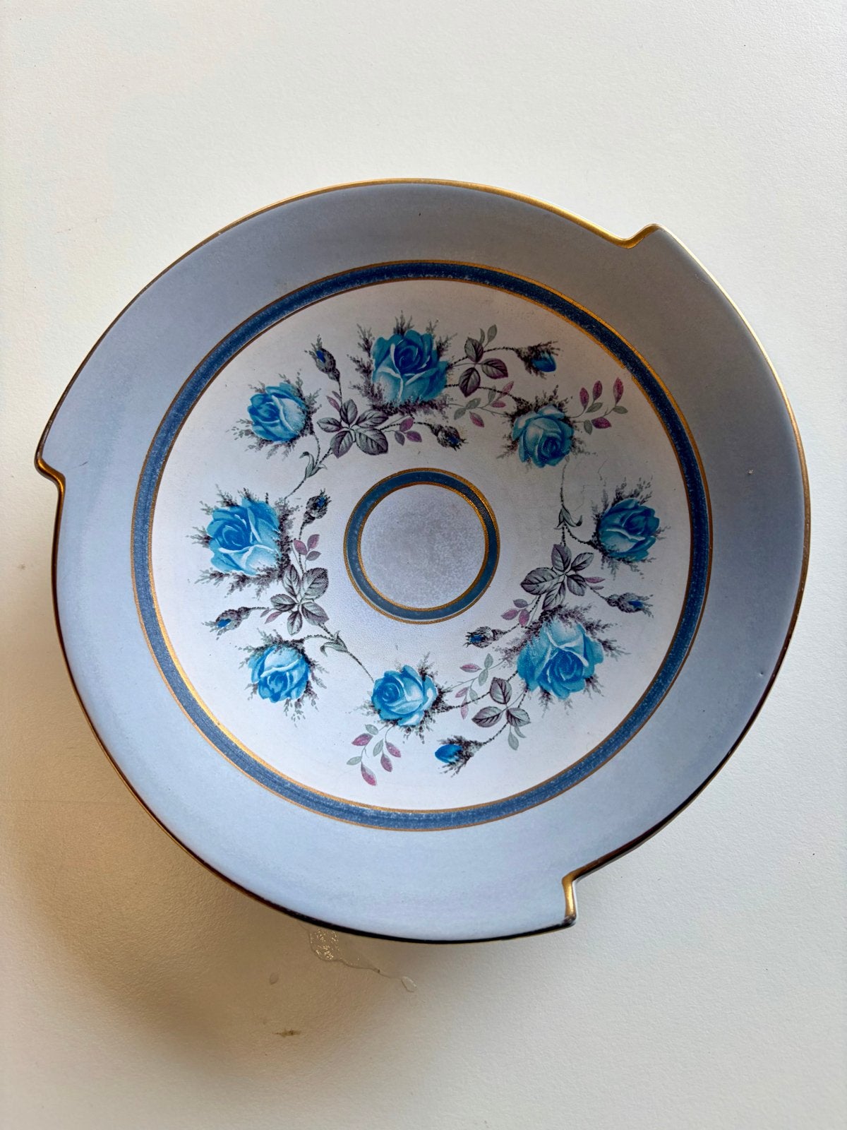 Vintage Kwatta schaal met blauwe rozen decoratie, Antiek en Kunst, Ophalen of Verzenden