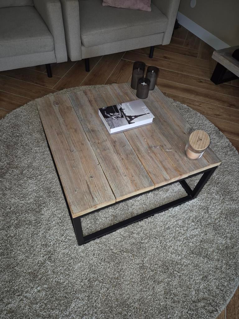 Robuuste salontafel van steigerhout en staal., 50 tot 100 cm, Vierkant, 50 tot 100 cm, Zo goed als nieuw